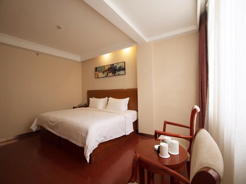 Greentree Inn Hainan Haikou East Train Station East Fengxiang Road Business Hotel Exterior photo