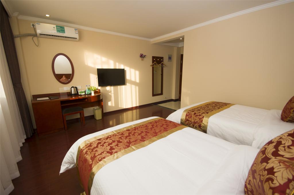 Greentree Inn Hainan Haikou East Train Station East Fengxiang Road Business Hotel Exterior photo